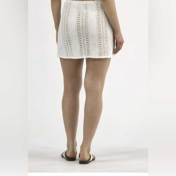 No Boundaries’ Women’s White Crochet Mini Cover Up Skirt! NWT! Size XXL (20) - Picture 3 of 9
